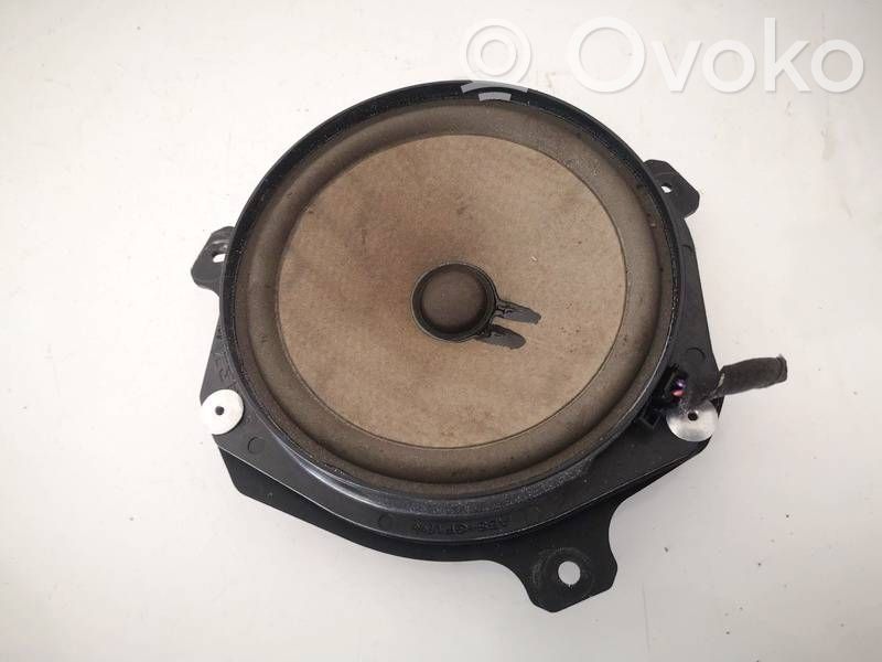 Altavoz de la puerta delantera   A01910401,A01910401