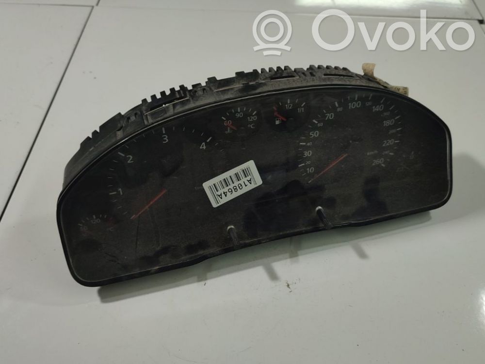 Audi A6 S6 C5 4B Nopeusmittari (mittaristo) 