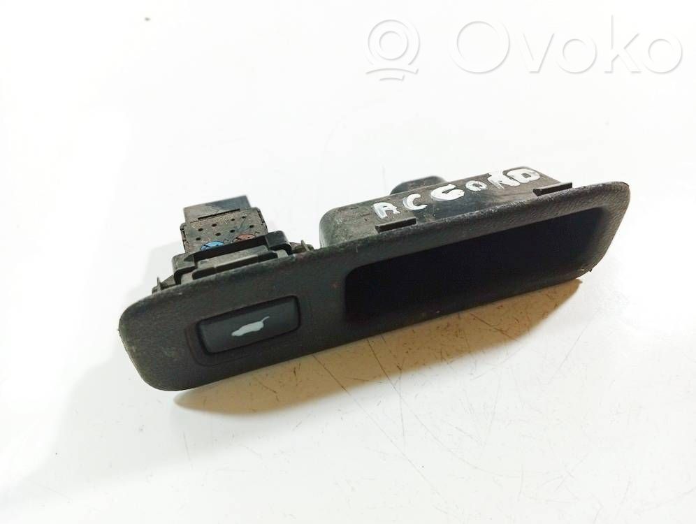 Honda Accord Interruptor para abrir la puerta trasera 