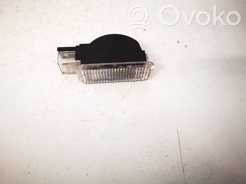 Otras luces interiores   3B0947415B,3B0947415B,3B0947415B