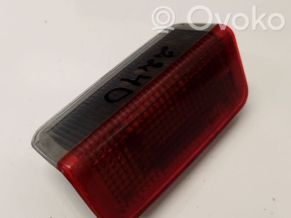 Audi A4 S4 B7 8E 8H Luce interna per portiera posteriore