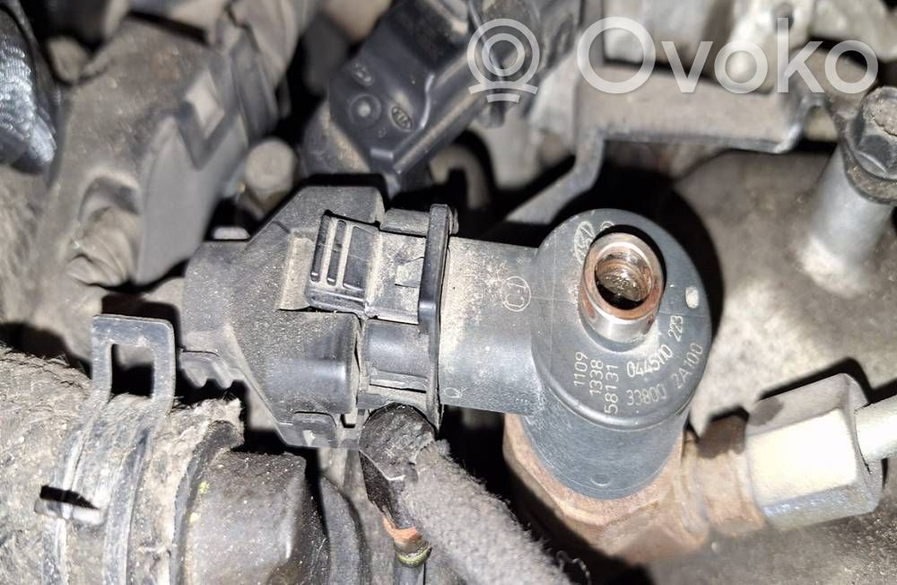 KIA Cerato Polttoainesuutin 