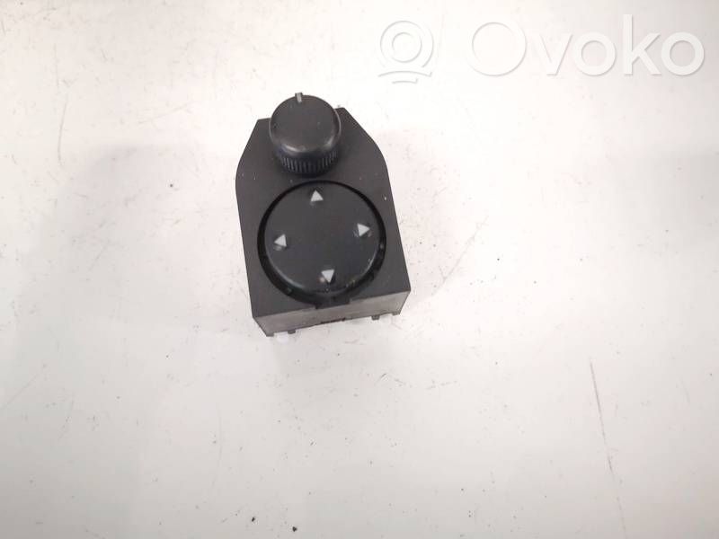 Interruptor del espejo lateral   8D0959565A,8D0959565A,03240034,8D0959565A