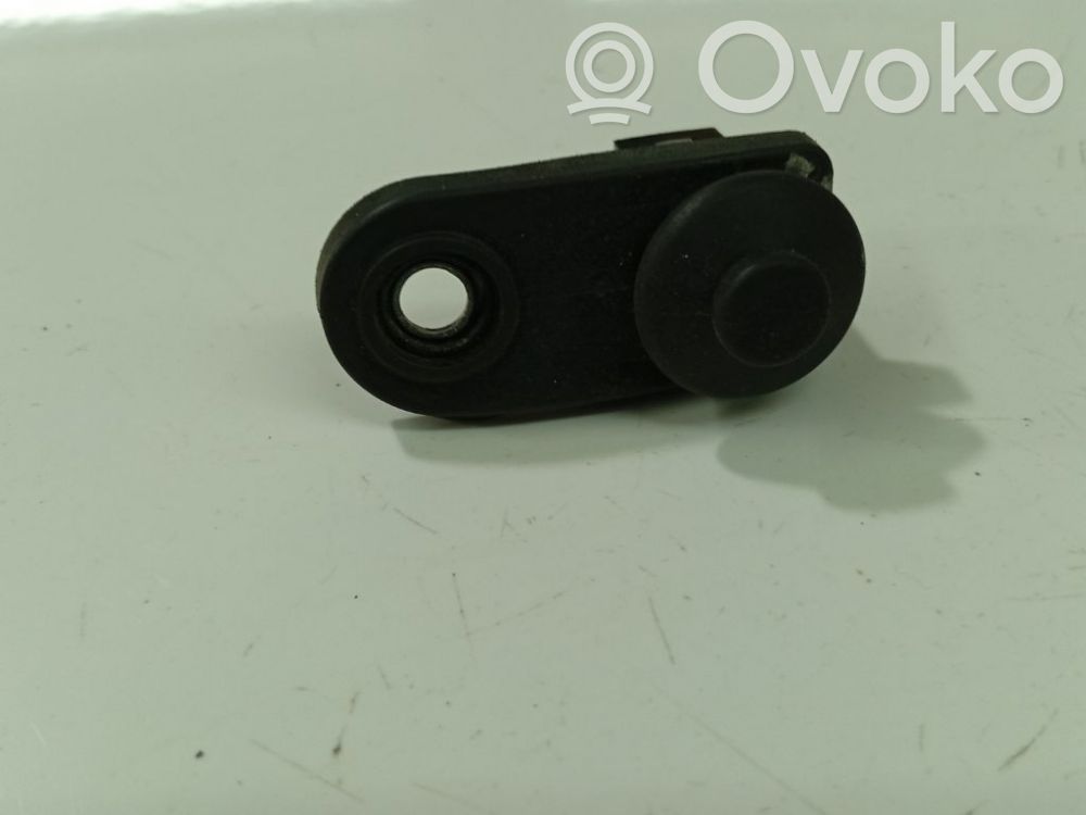 Sensor de la puerta delantera   935603B100,935603B100,935603B100