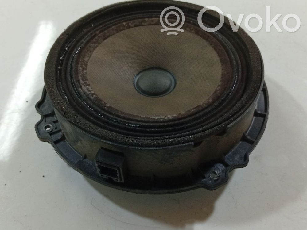 KIA Ceed Altavoz de la puerta delantera 
