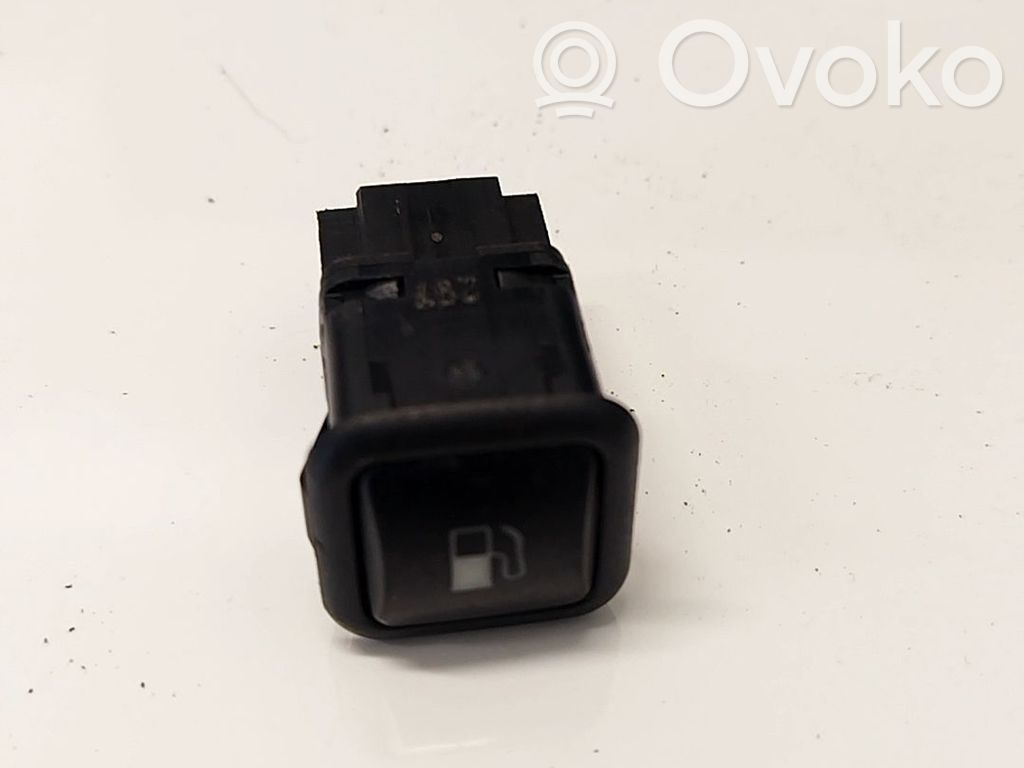 Volkswagen Golf IV Interruttore apertura sportello carburante