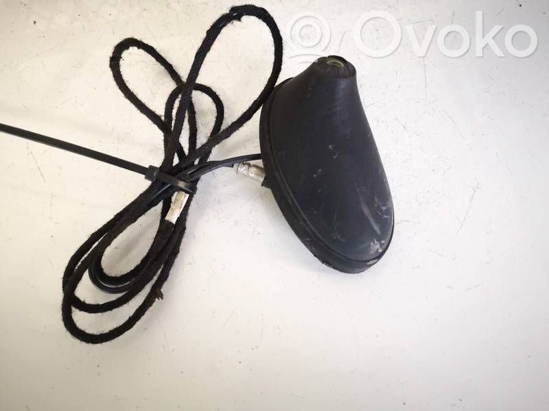 Peugeot 207 GPS-pystyantenni 