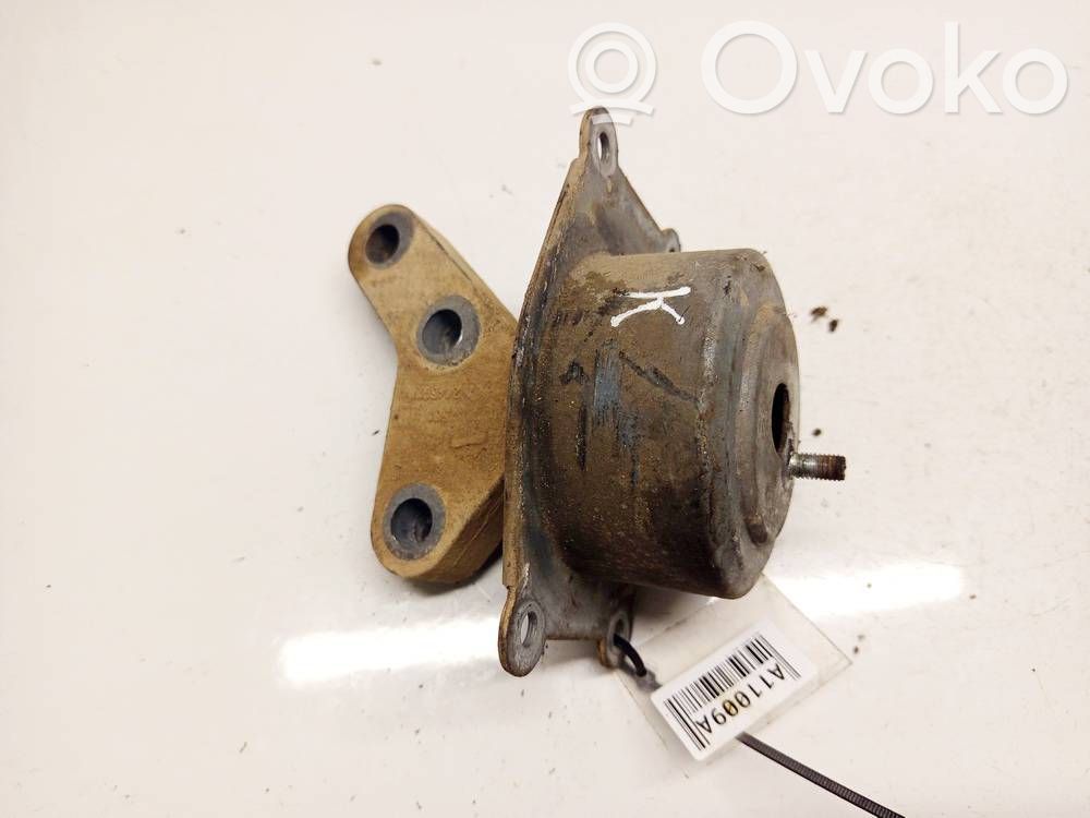 Opel Zafira B Suport tampon motor 
