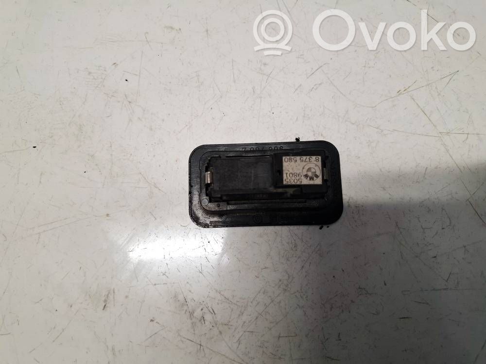 BMW 7 E65 E66 Takaluukun avauskytkin 