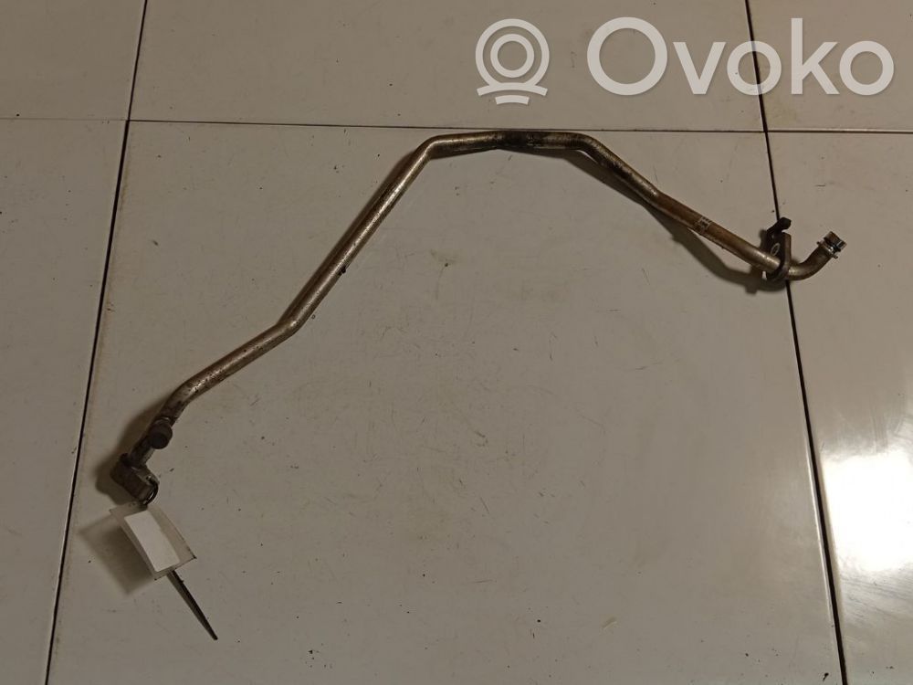 Toyota Avensis T270 Conductă/furtun aer condiționat (A/C) 