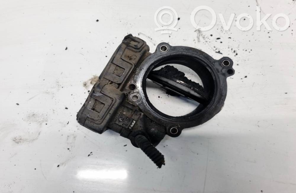 Mercedes-Benz A W176 Valvola a farfalla