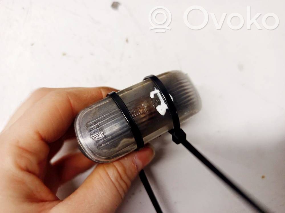 Front fender indicator light   E17649,015D,E17649