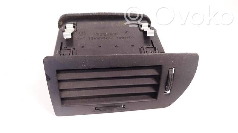Opel Astra H Grilă ventilație centrală 