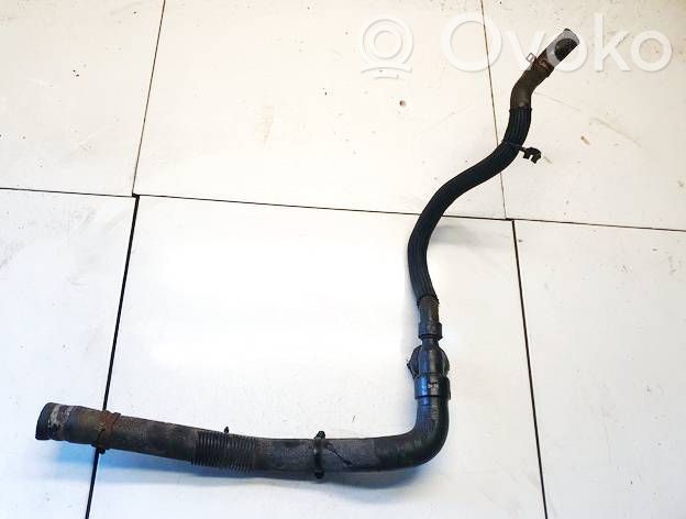 Engine coolant pipe/hose