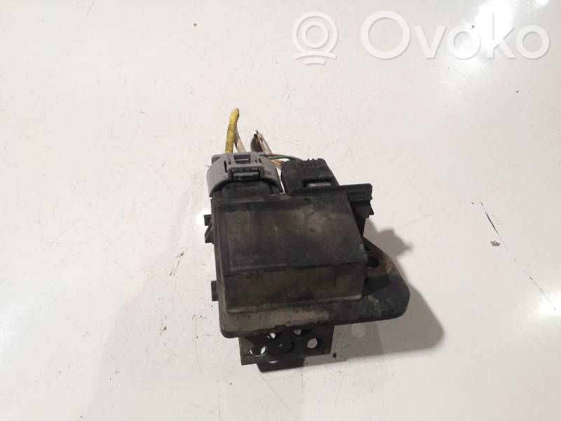 Rezystor / Opornik dmuchawy nawiewu   9673999880,9673999880,F2182003,F2182014,P0421021,R04270314