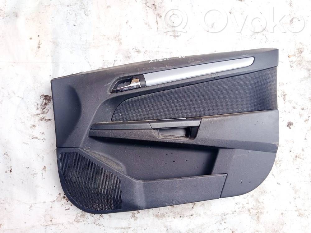Opel Astra H Etuoven verhoilu