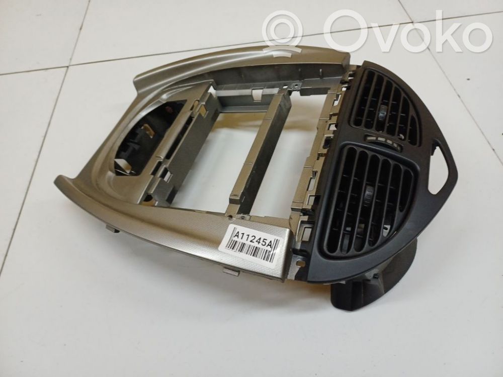 Citroen C5 Centrinės oro grotelės 
