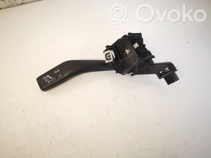 Seat Leon (1P) Leva indicatori 