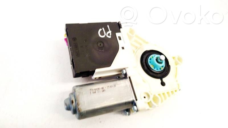 Seat Leon (1P) Motorino alzacristalli della portiera anteriore 