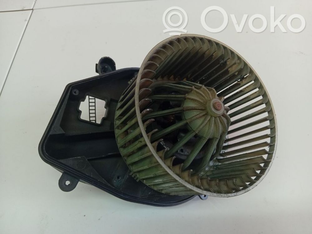 Volkswagen PASSAT B5 Ventola riscaldamento/ventilatore abitacolo 