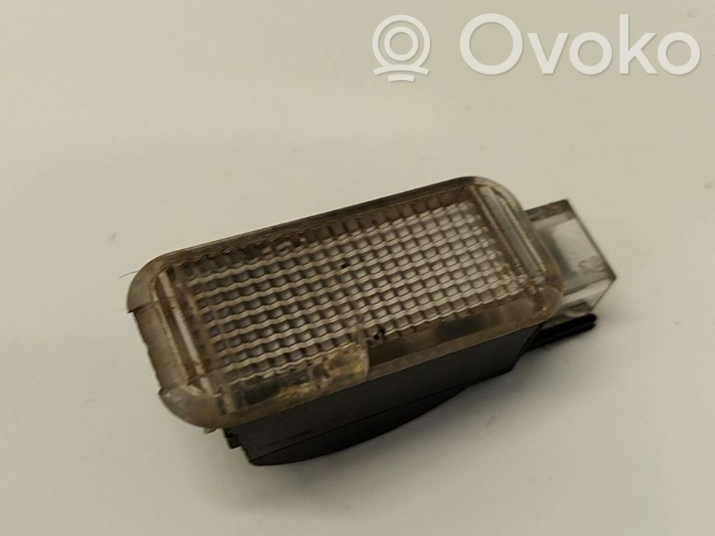 Otras luces interiores   3B0947415B,3B0947415B,3B0947415B