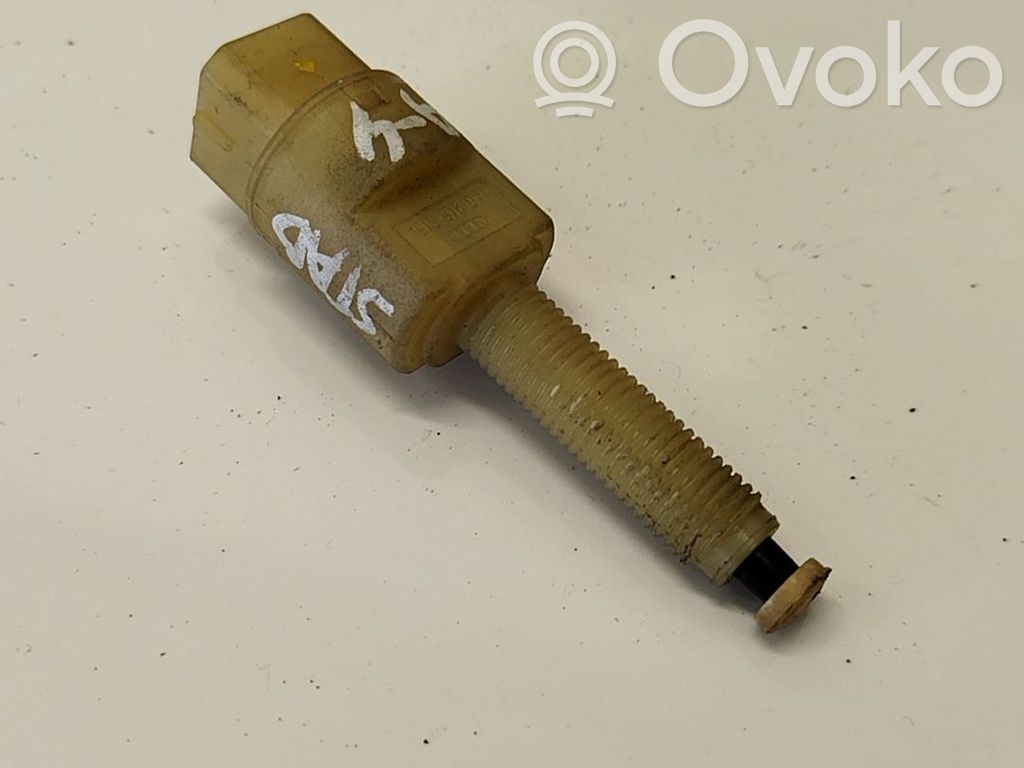 Volkswagen PASSAT B5 Interruttore del pedale del freno