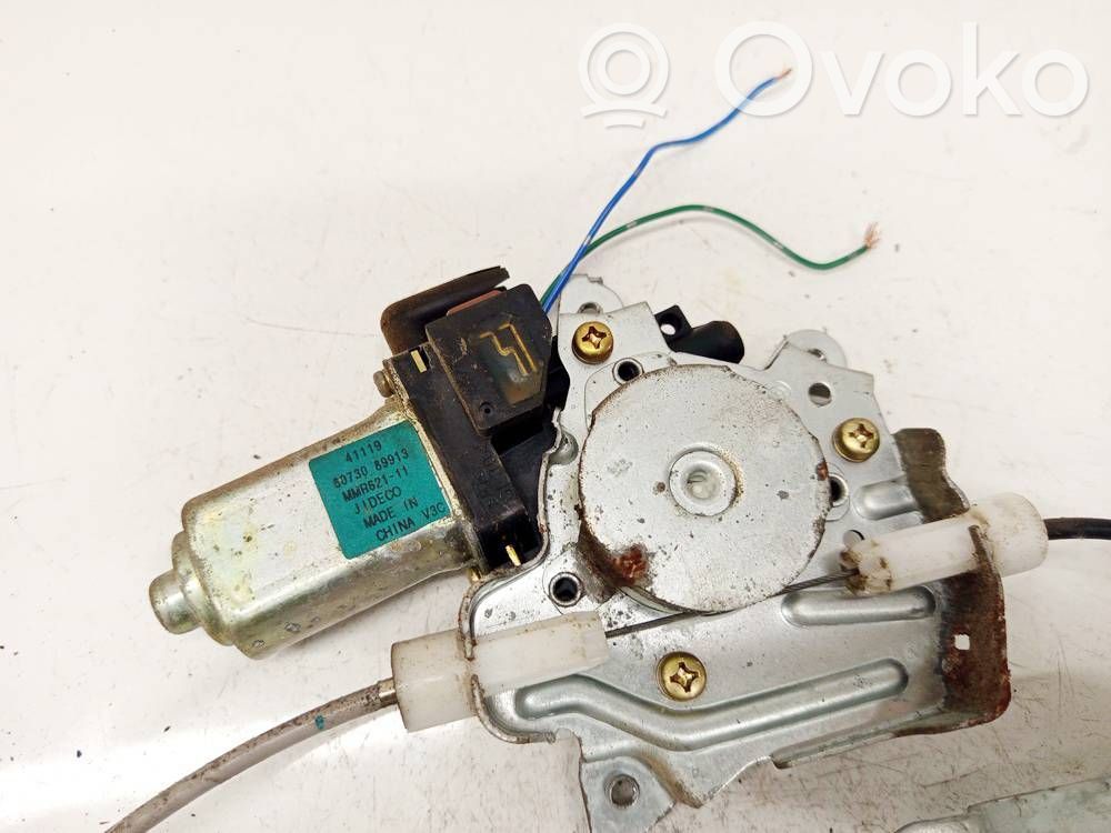 Nissan X-Trail T30 Silniczek podnoszenia szyby drzwi tylnych 