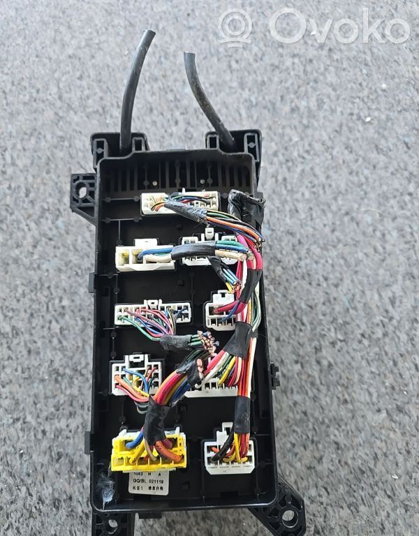 Skrzynka bezpieczników / Komplet   911603E020,911603E020,Y03E