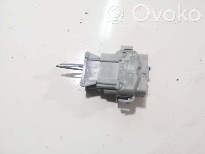 Sensor