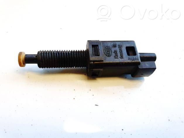 Volkswagen PASSAT B4 Capteur pédale de frein