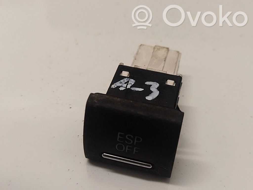 Bouton interrupteur programme de stabilité ESP   8P0927134B,8P0927134B,8P0927134B,9751255