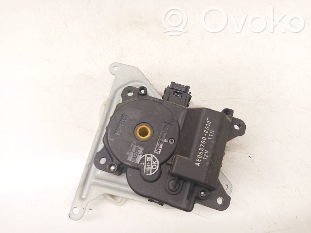 Toyota Avensis T250 Motor/actuator clapetă aer 