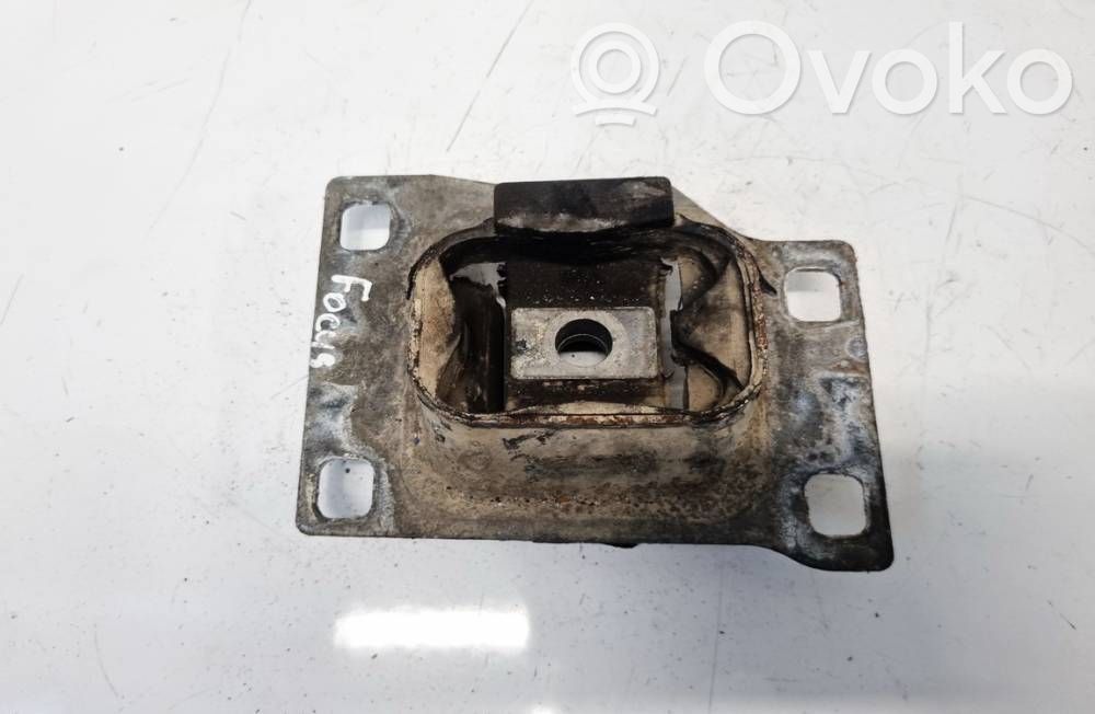 Ford Focus Engine mount bracket 