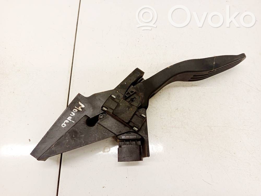 Ford Mondeo Mk III Accelerator throttle pedal 