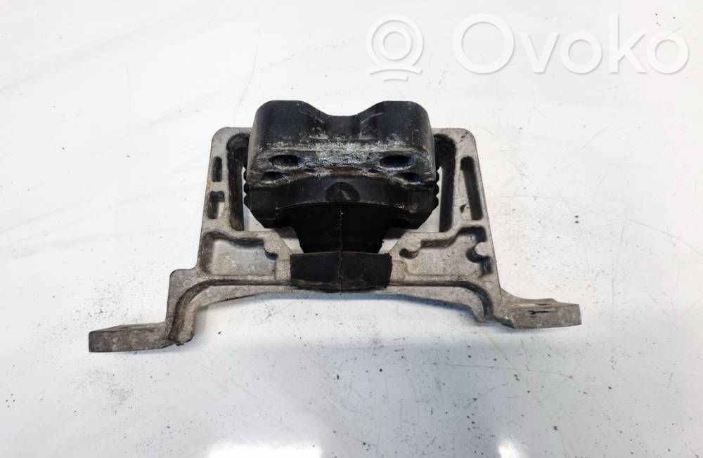 Ford Focus Engine mount bracket 