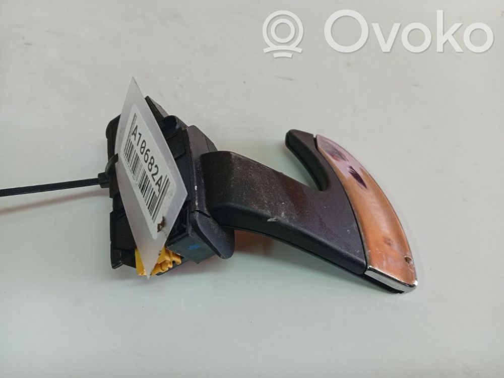 Boutons / interrupteurs volant   96591774XT,346090013,96591774XT