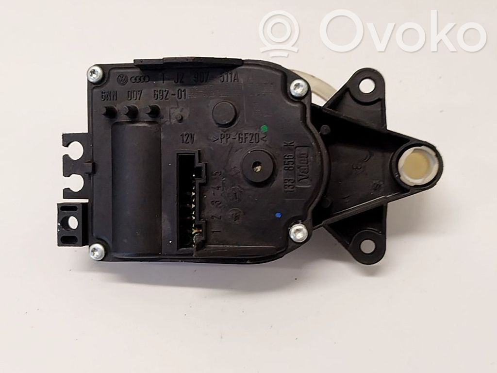 Volkswagen PASSAT B5.5 Motor/actuator clapetă aer 