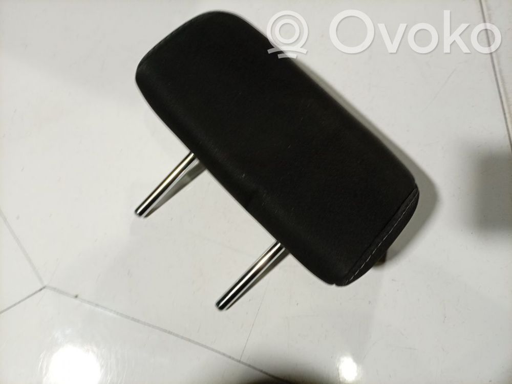 Reposacabezas del asiento delantero