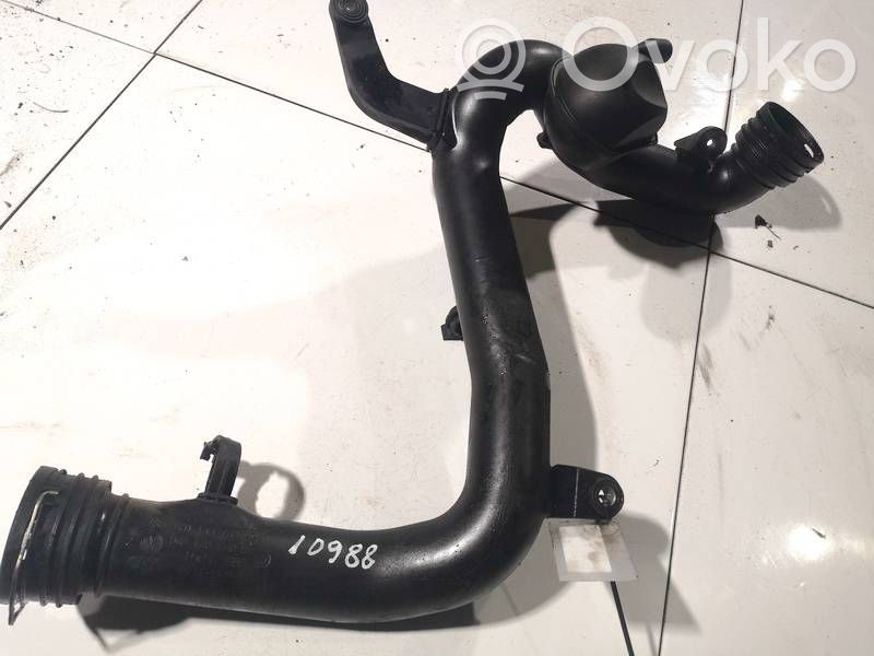 Volkswagen PASSAT B6 Furtun/conductă intercooler 