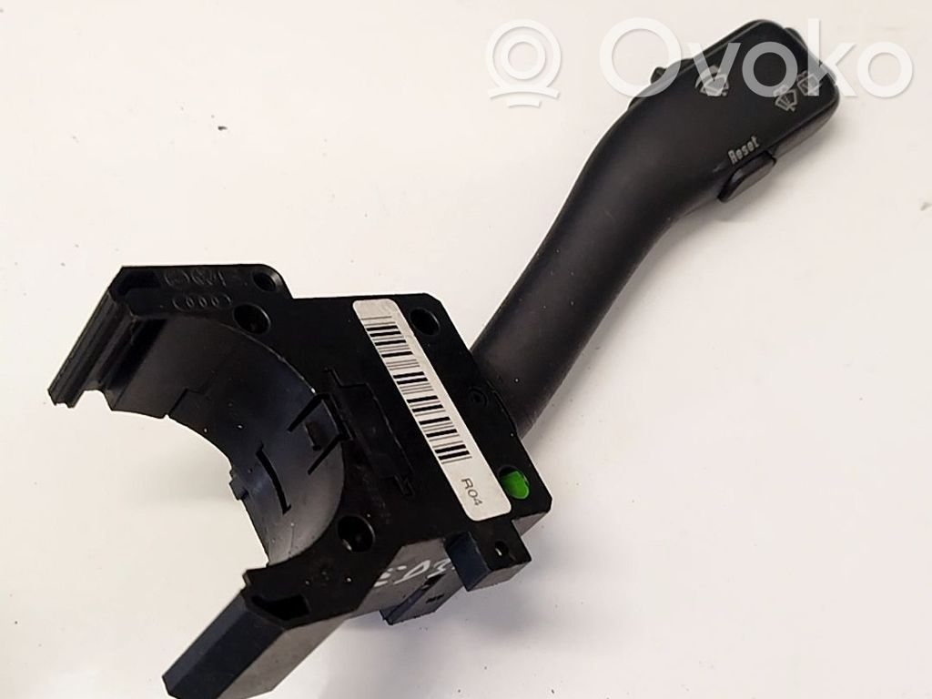 Skoda Octavia Mk1 (1U) Leva/interruttore dell’indicatore di direzione e tergicristallo