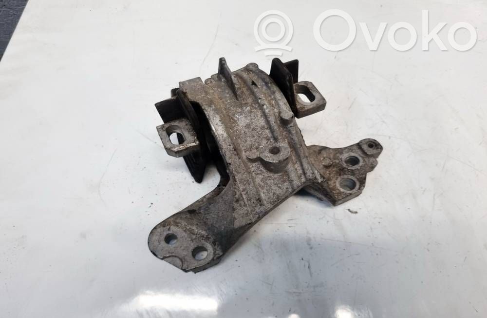 Moottorin kiinnikekorvake   326B95,326B95,326B95
