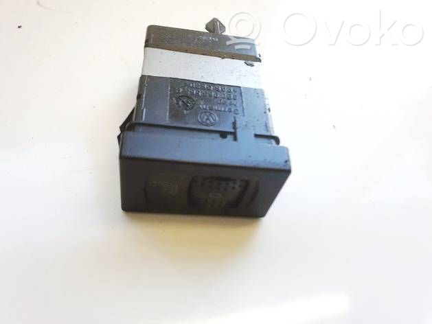 Volkswagen PASSAT B5 Interruttore riscaldamento sedile 