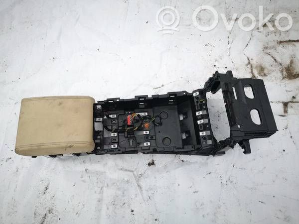 Jaguar XF Reposabrazos 