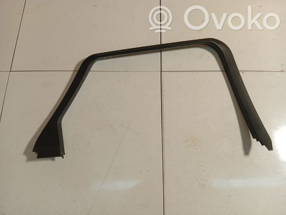 Ford Mondeo MK IV Listón embellecedor de la ventana de la puerta trasera