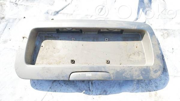 Éclairage de plaque d'immatriculation   824807085,824807085