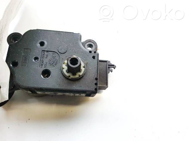 Mercedes-Benz C W203 Motor/actuator clapetă aer