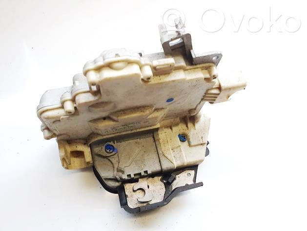 Audi A4 S4 B7 8E 8H Serrure de porte avant
