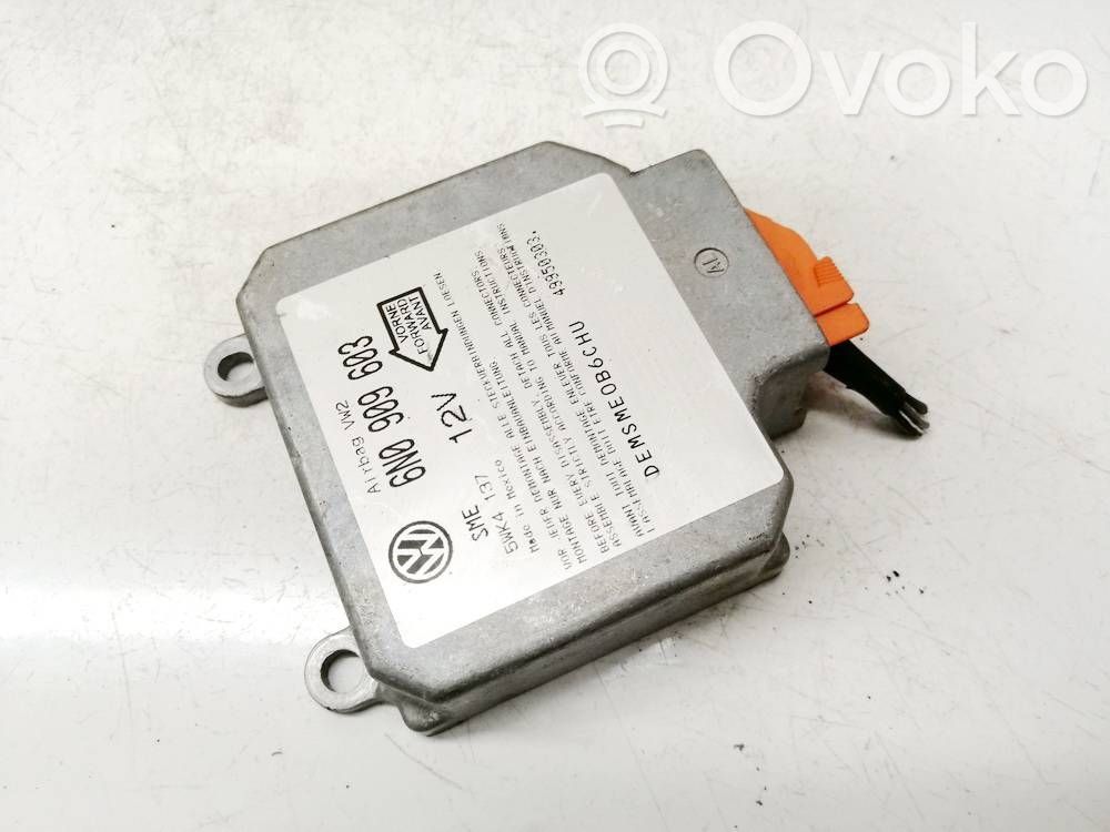 Volkswagen PASSAT B4 Unitate/modul de comandă airbaguri 