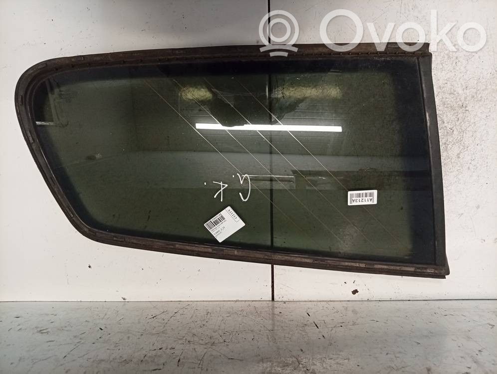 Volkswagen PASSAT B6 Takasivuikkuna/-lasi