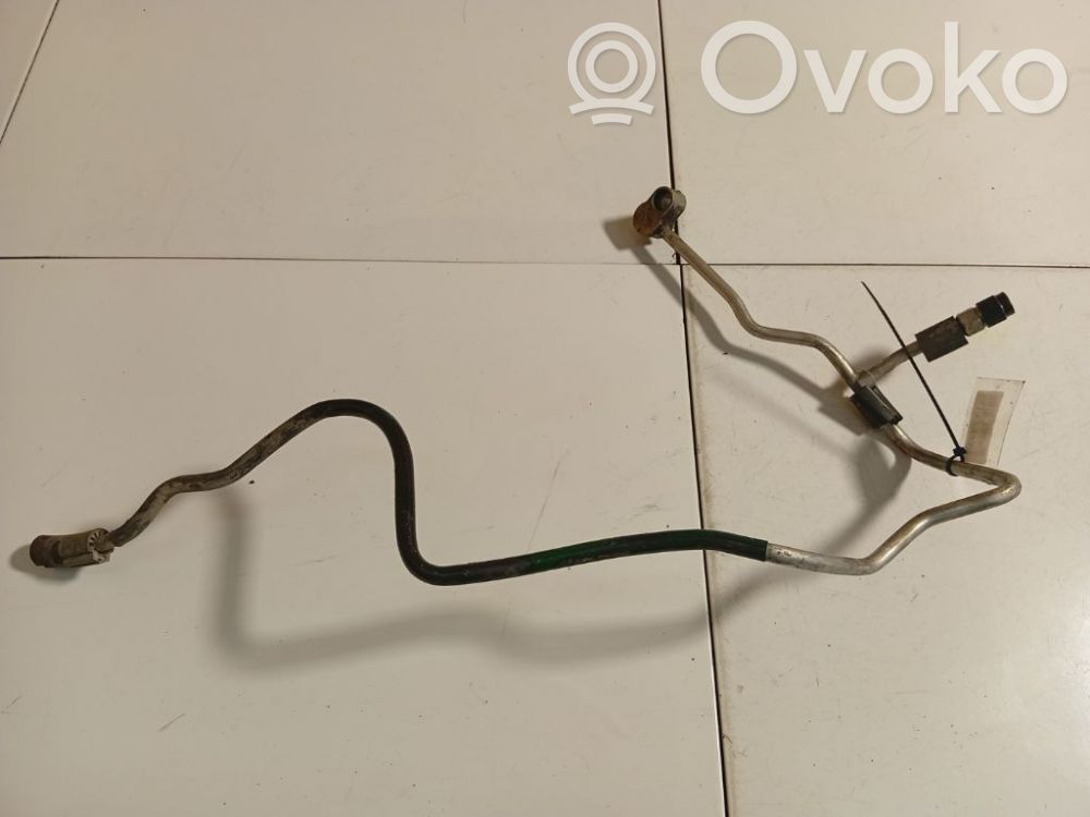 Audi Q7 4L Ilmastointilaitteen putki (A/C) 